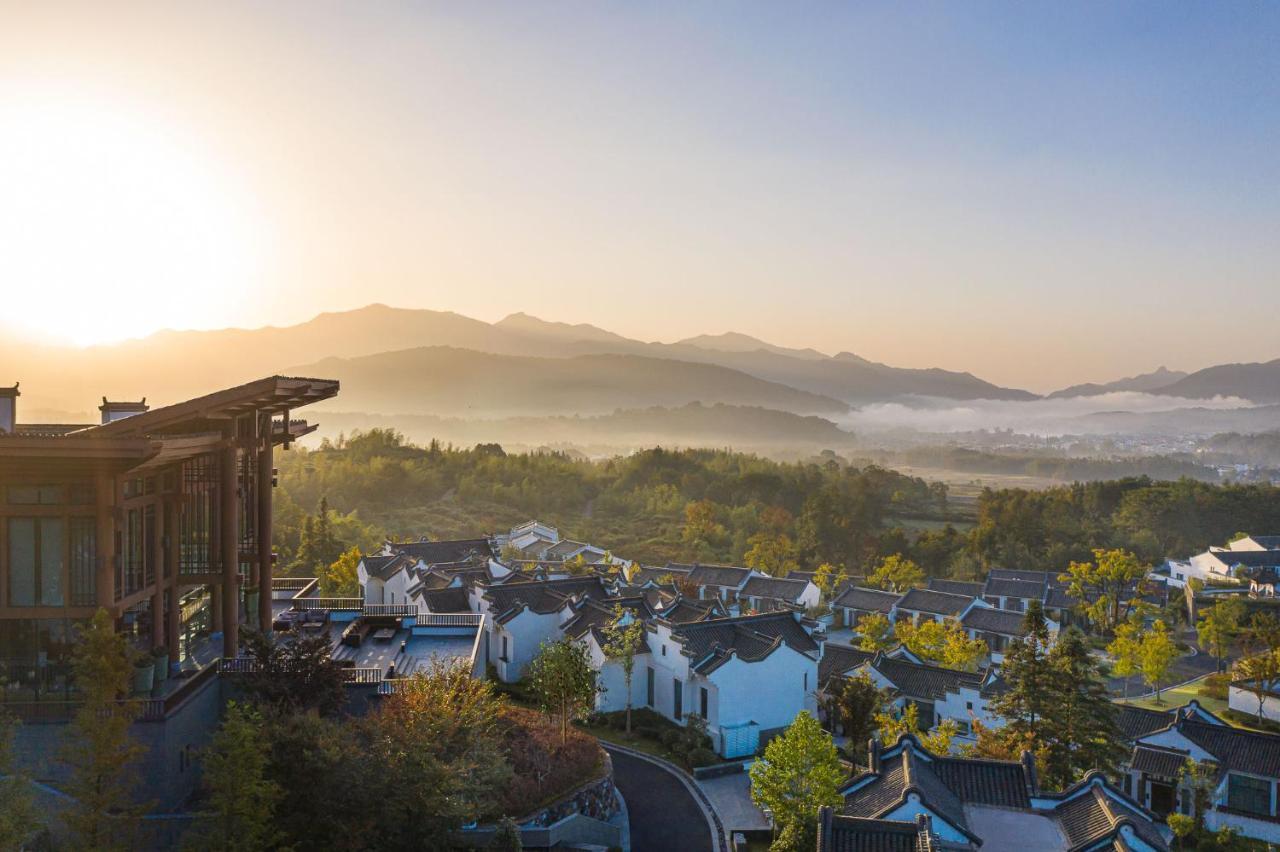 Banyan Tree Hotel Huangshan-The Ancient Charm Of Huizhou, A Paradise Екстериор снимка